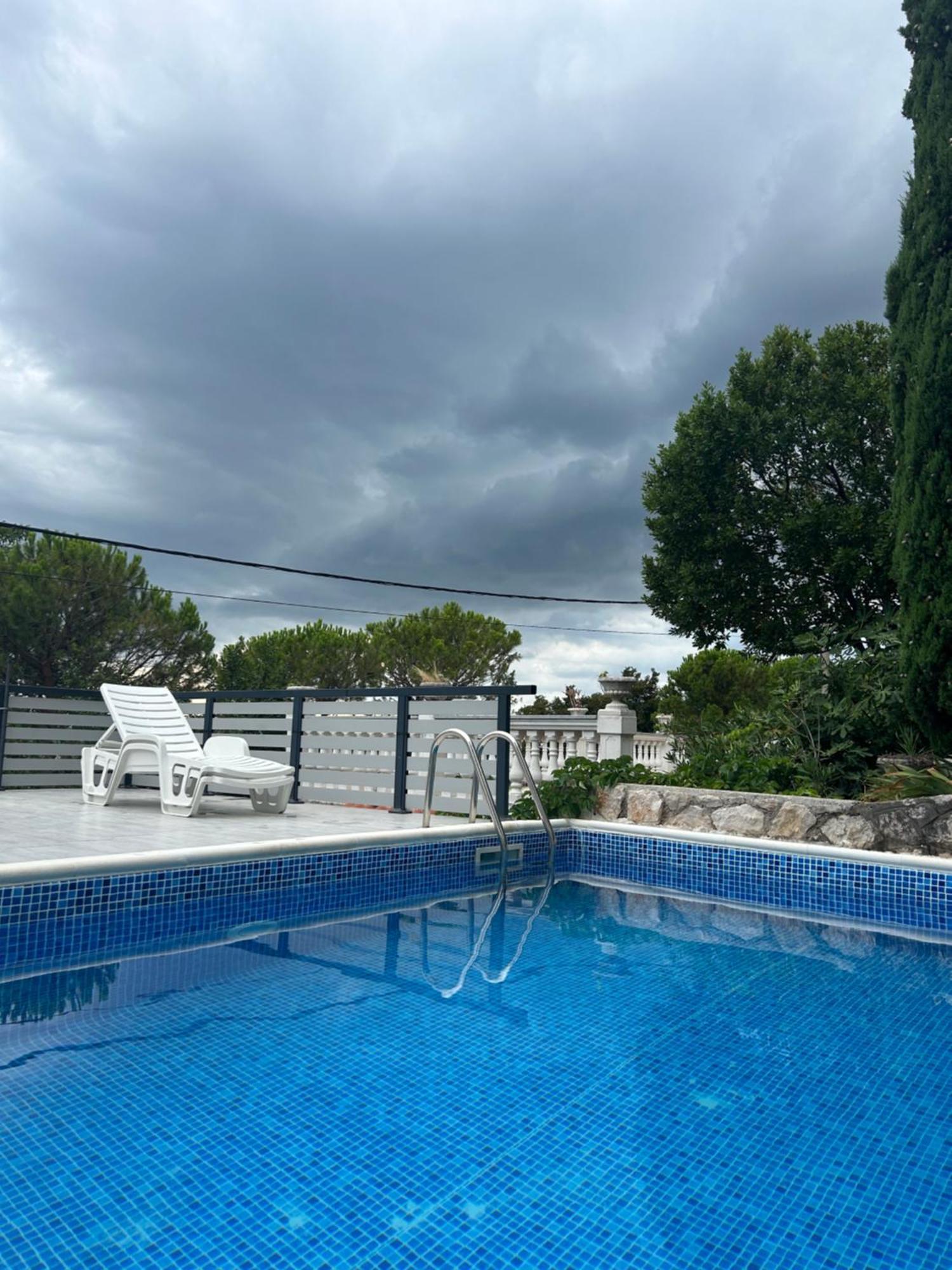 Sobe Za Odmor Jadran Hotel Dramalj Exterior photo